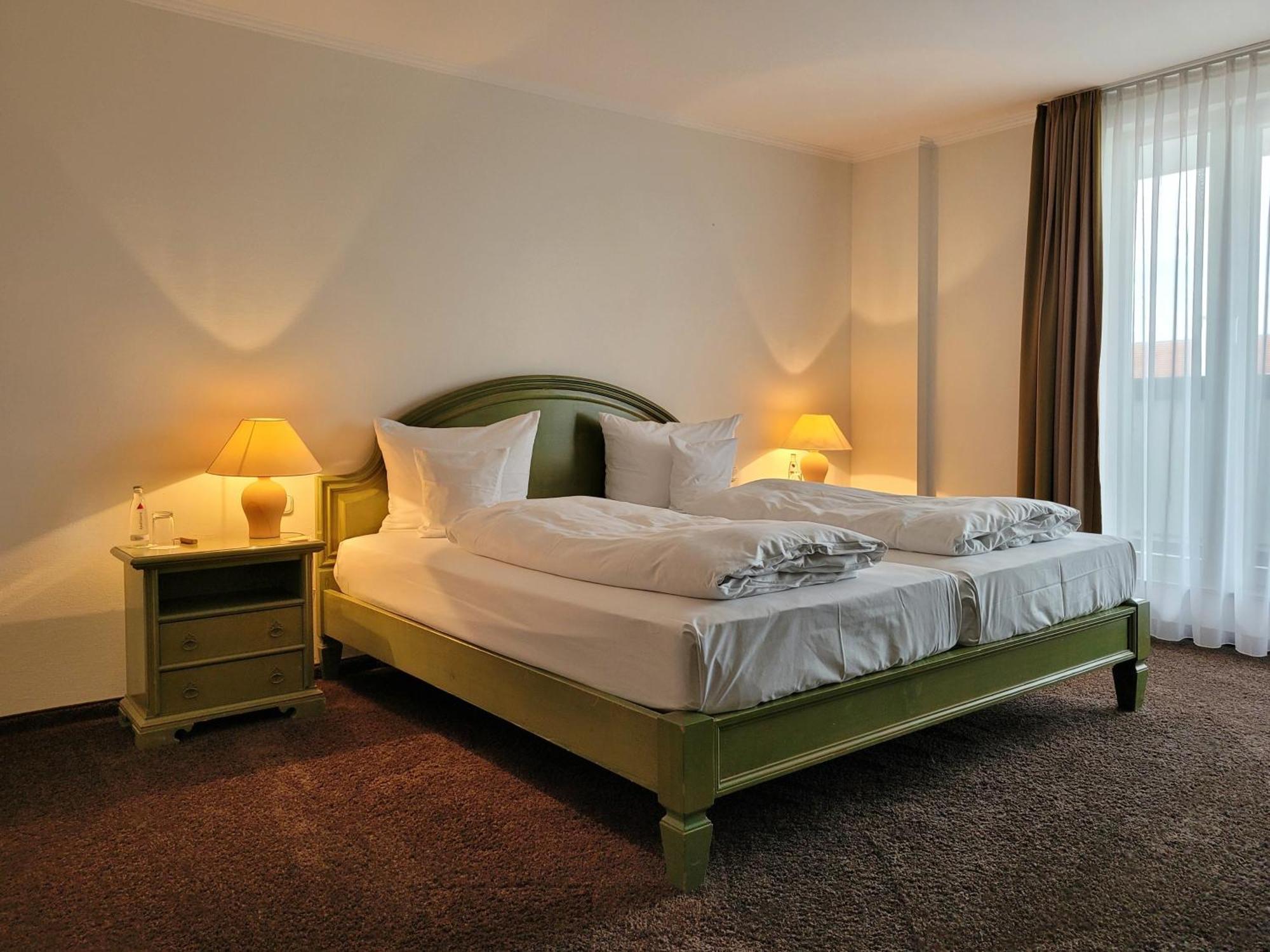 Hotel HerzogsPark Herzogenaurach Zimmer foto
